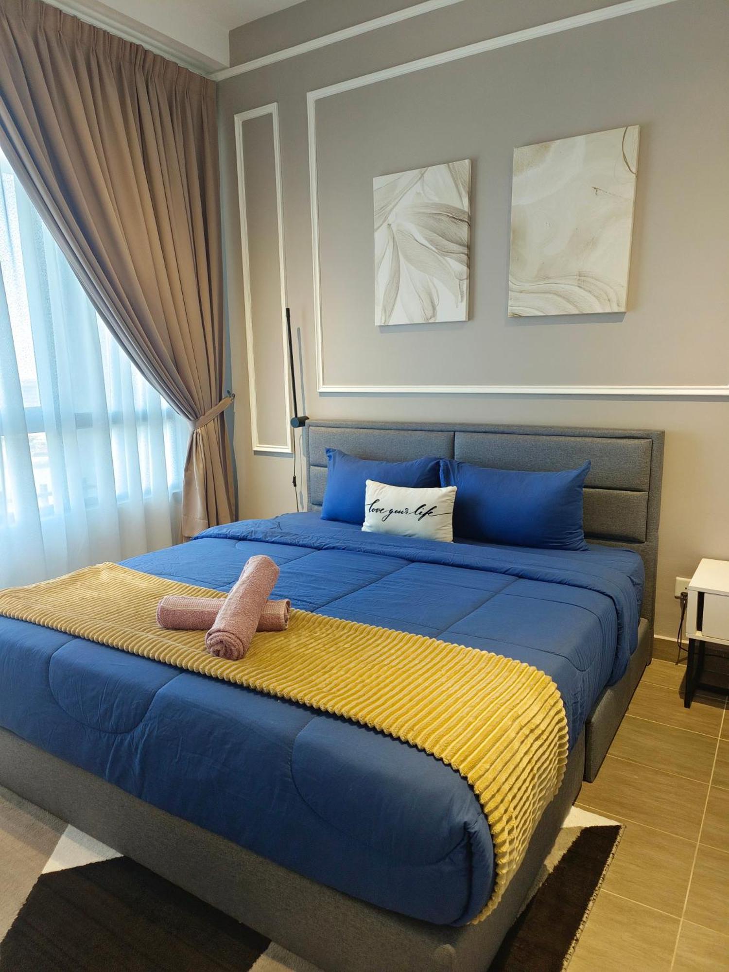 One Bedroom Troika Kota Bharu By Aghome, Modern Design エクステリア 写真
