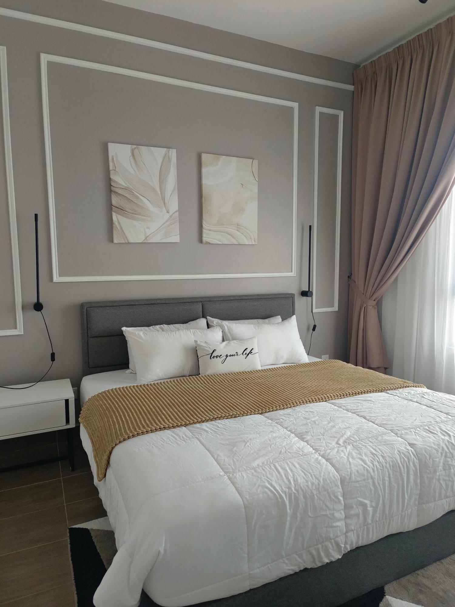 One Bedroom Troika Kota Bharu By Aghome, Modern Design エクステリア 写真