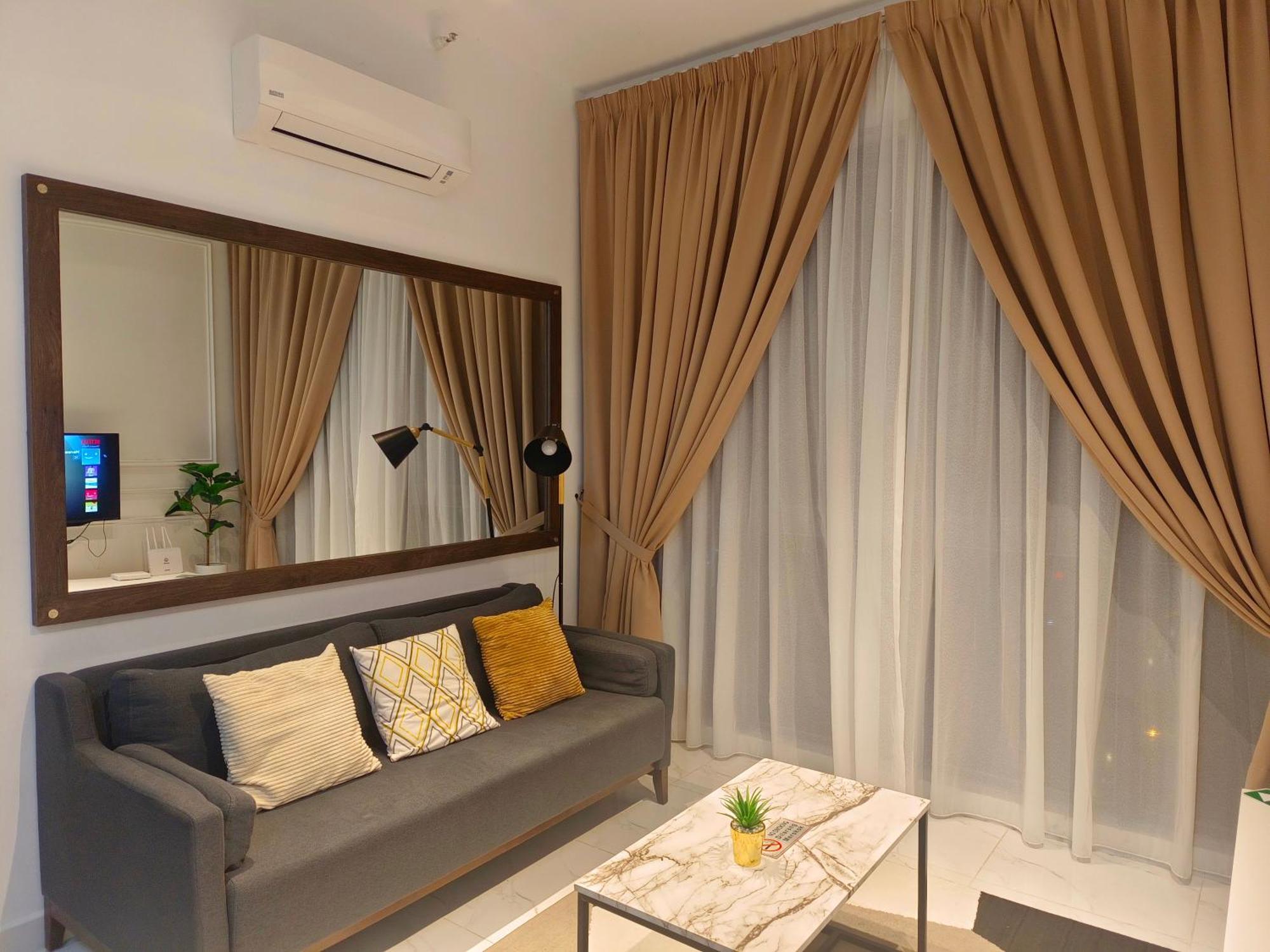 One Bedroom Troika Kota Bharu By Aghome, Modern Design エクステリア 写真