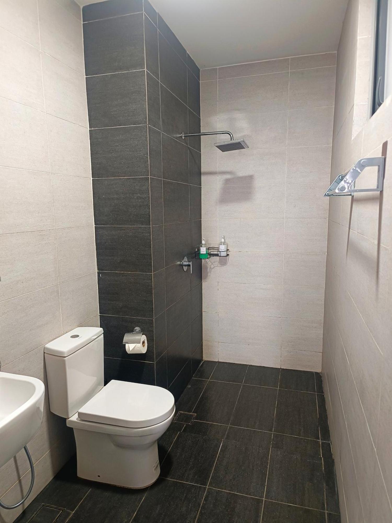 One Bedroom Troika Kota Bharu By Aghome, Modern Design エクステリア 写真